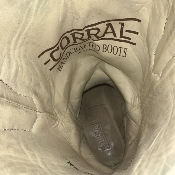 Women’s Corral Boots - Picture 4 of 6